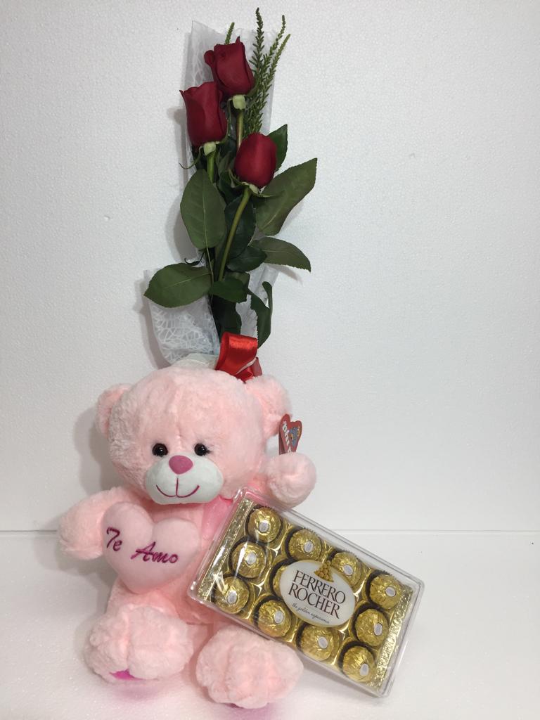 Ramito de 03 Rosas ms Bombones Ferrero Rocher de 150 grs y Peluche con corazn 30cm